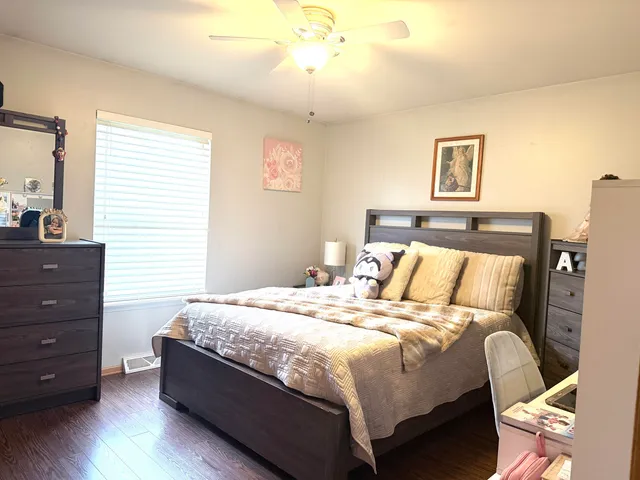 $469,900 | 3010 West Kimberly Avenue, Greenfield, WI 53221