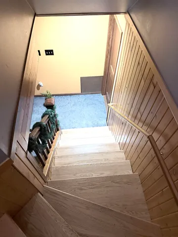 $469,900 | 3010 West Kimberly Avenue, Greenfield, WI 53221