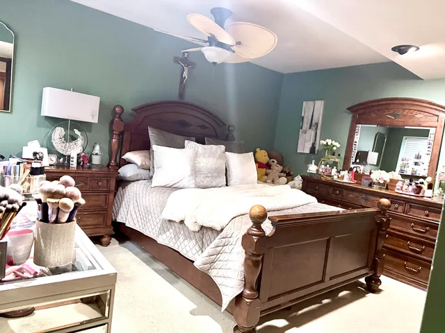 $469,900 | 3010 West Kimberly Avenue, Greenfield, WI 53221