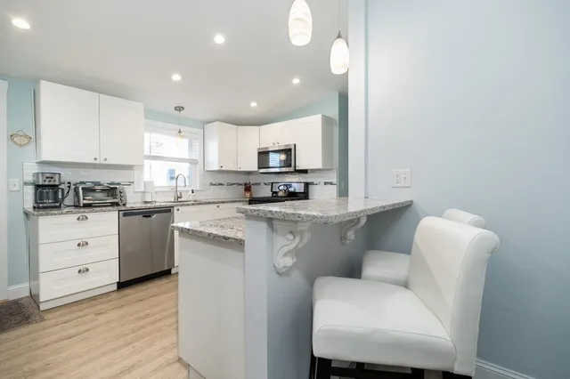 $2,400 | 6 Cabo Drive, Unit WINTER, Gloucester, MA 01930