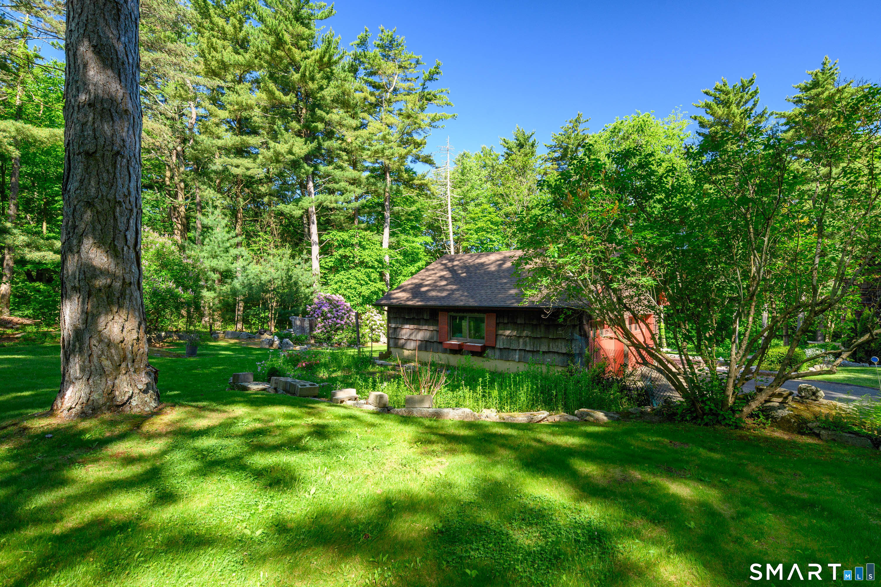 238 Pine Hill Road New Fairfield, CT 06812 - Photo 10 of 34