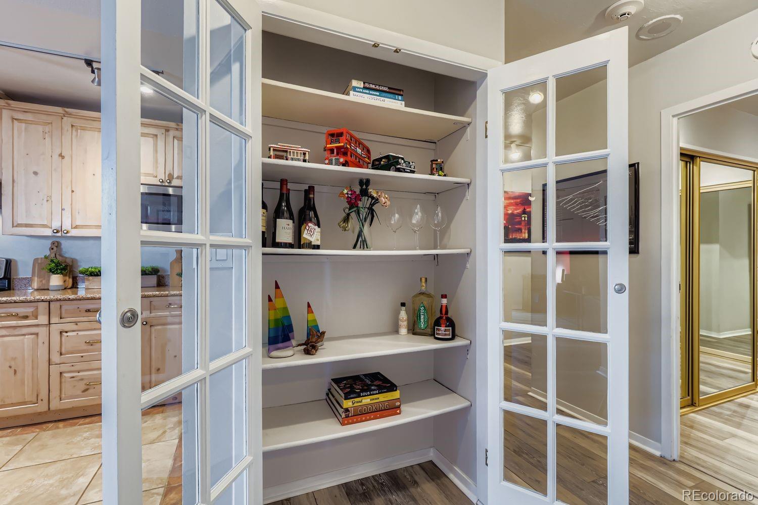 1625 Larimer Street, Unit 1007 Denver, CO 80202 - Photo 15 of 28