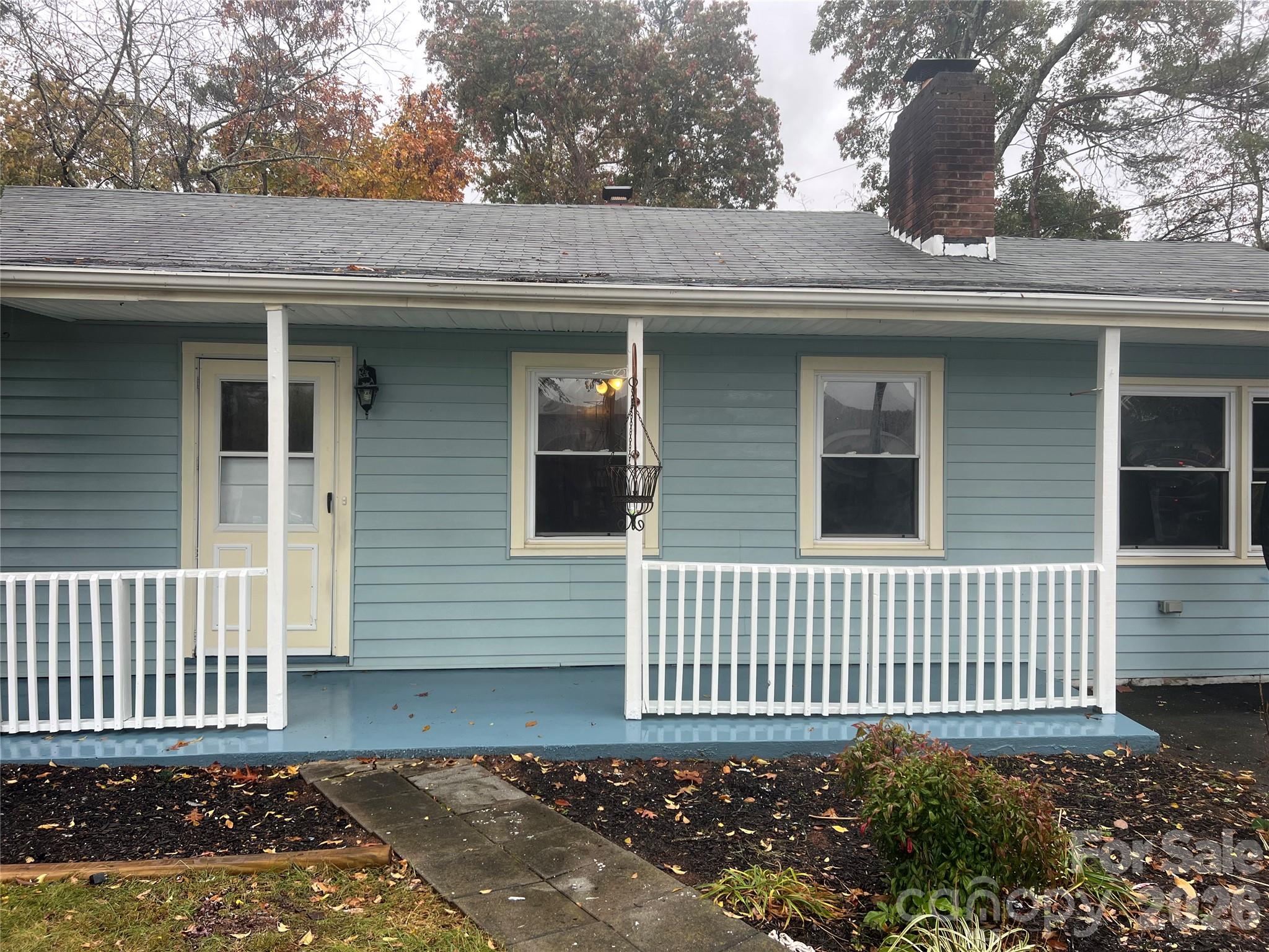 243 Governors View Road Asheville, NC 28805 - Photo 2 of 35 Gallery Image 2