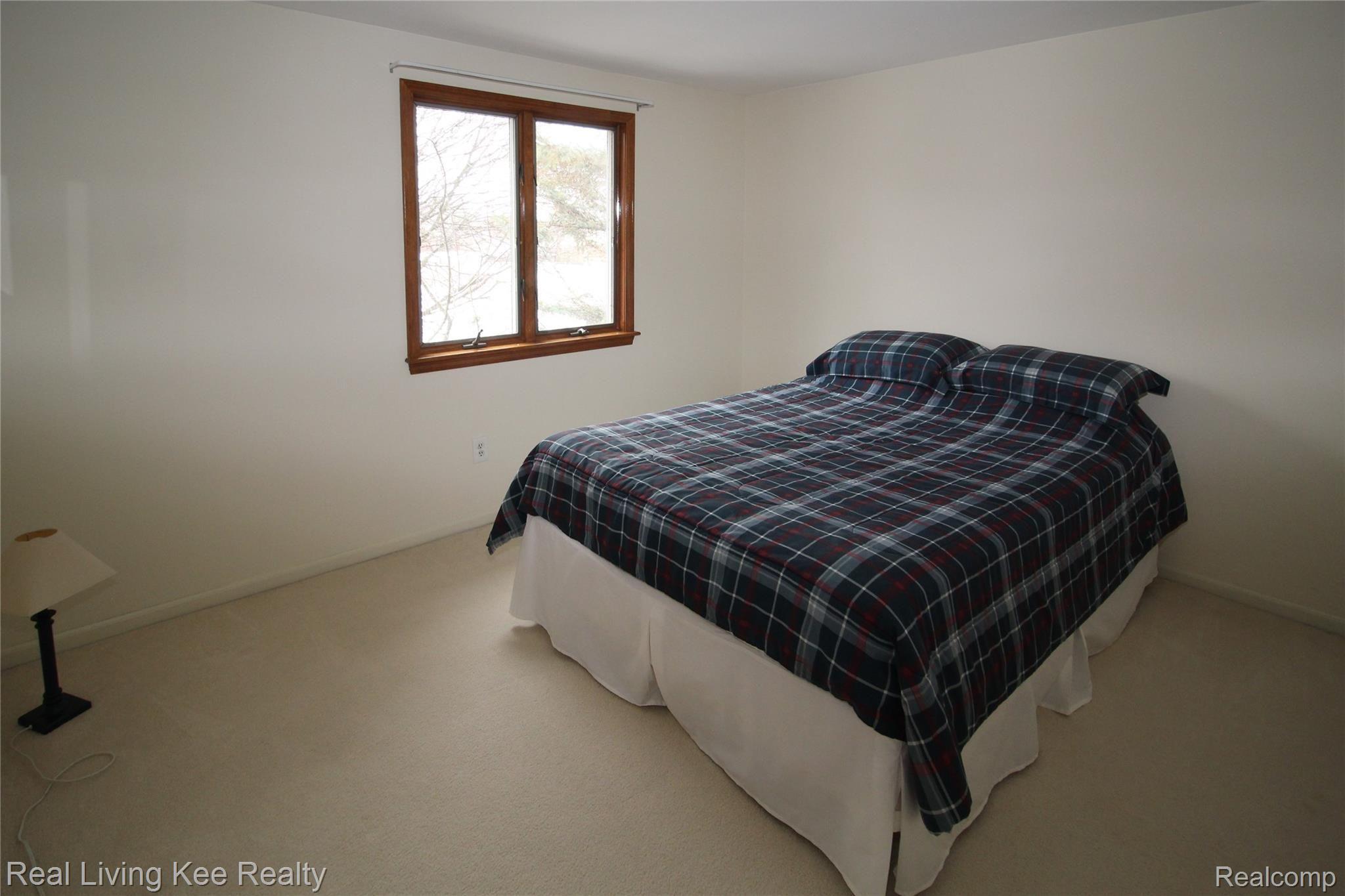 1577 Deerhurst Lane Rochester, MI 48307 - Photo 28 of 45 IMG_5967.jpg