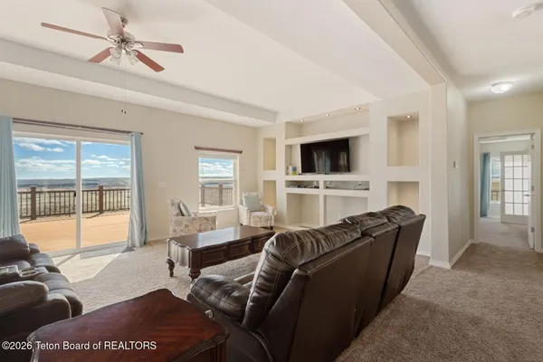 $1,046,000 | 63 Iroquois Trail, Pinedale, WY 82941