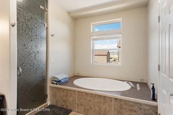 $1,046,000 | 63 Iroquois Trail, Pinedale, WY 82941