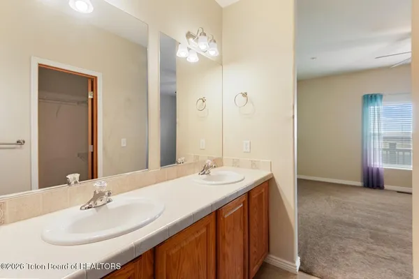 $1,046,000 | 63 Iroquois Trail, Pinedale, WY 82941