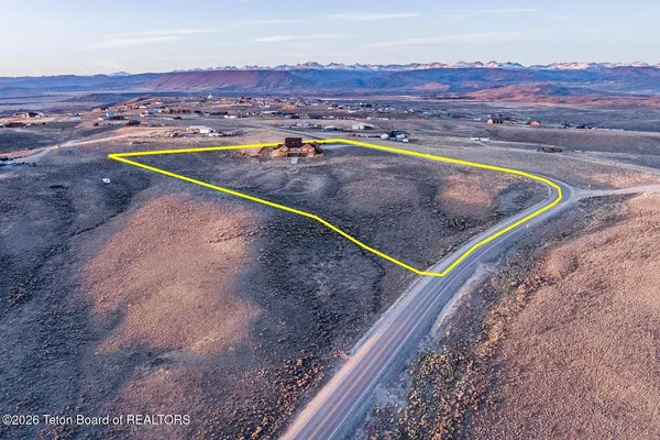 $1,046,000 | 63 Iroquois Trail, Pinedale, WY 82941