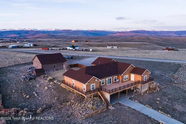 $1,046,000 | 63 Iroquois Trail, Pinedale, WY 82941
