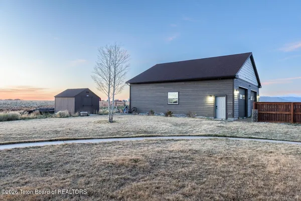 $1,046,000 | 63 Iroquois Trail, Pinedale, WY 82941