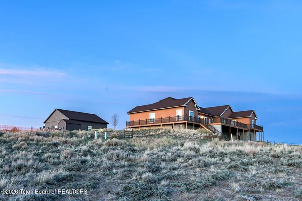$1,046,000 | 63 Iroquois Trail, Pinedale, WY 82941