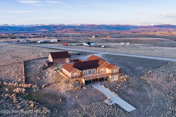 $1,046,000 | 63 Iroquois Trail, Pinedale, WY 82941