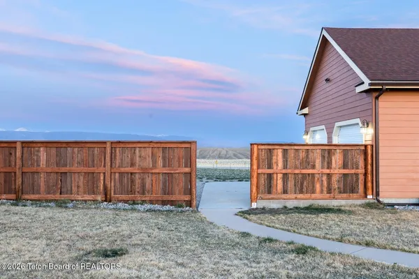 $1,046,000 | 63 Iroquois Trail, Pinedale, WY 82941