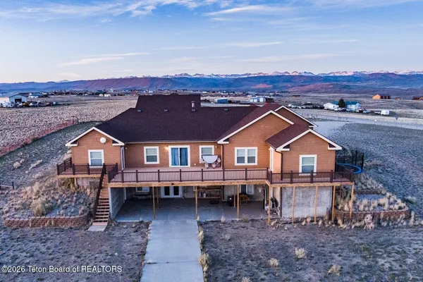 $1,046,000 | 63 Iroquois Trail, Pinedale, WY 82941