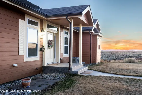 $1,046,000 | 63 Iroquois Trail, Pinedale, WY 82941