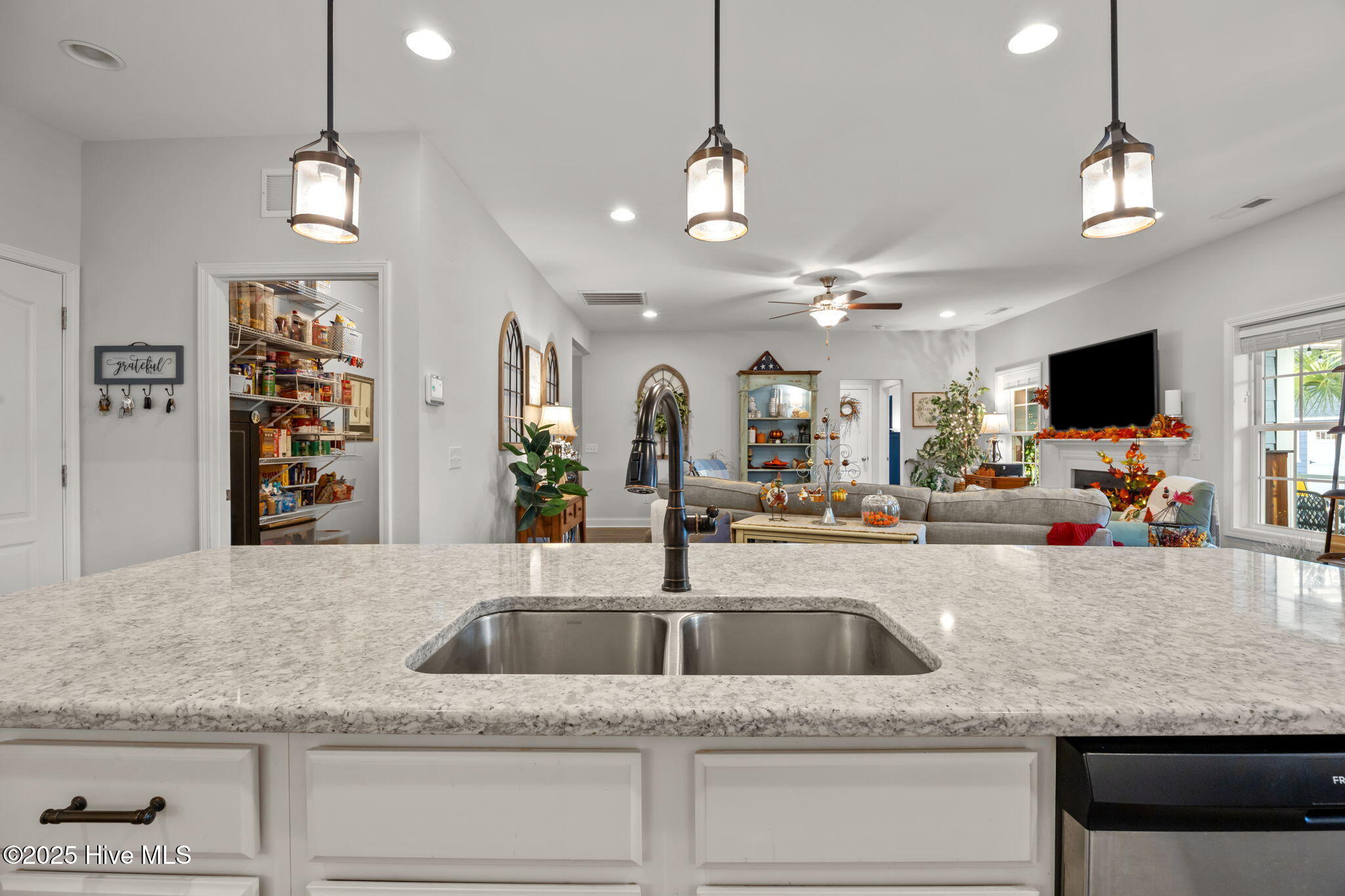 5229 Nat'l Gdn Trail Winnabow, NC 28479 - Photo 33 of 50 Kitchen