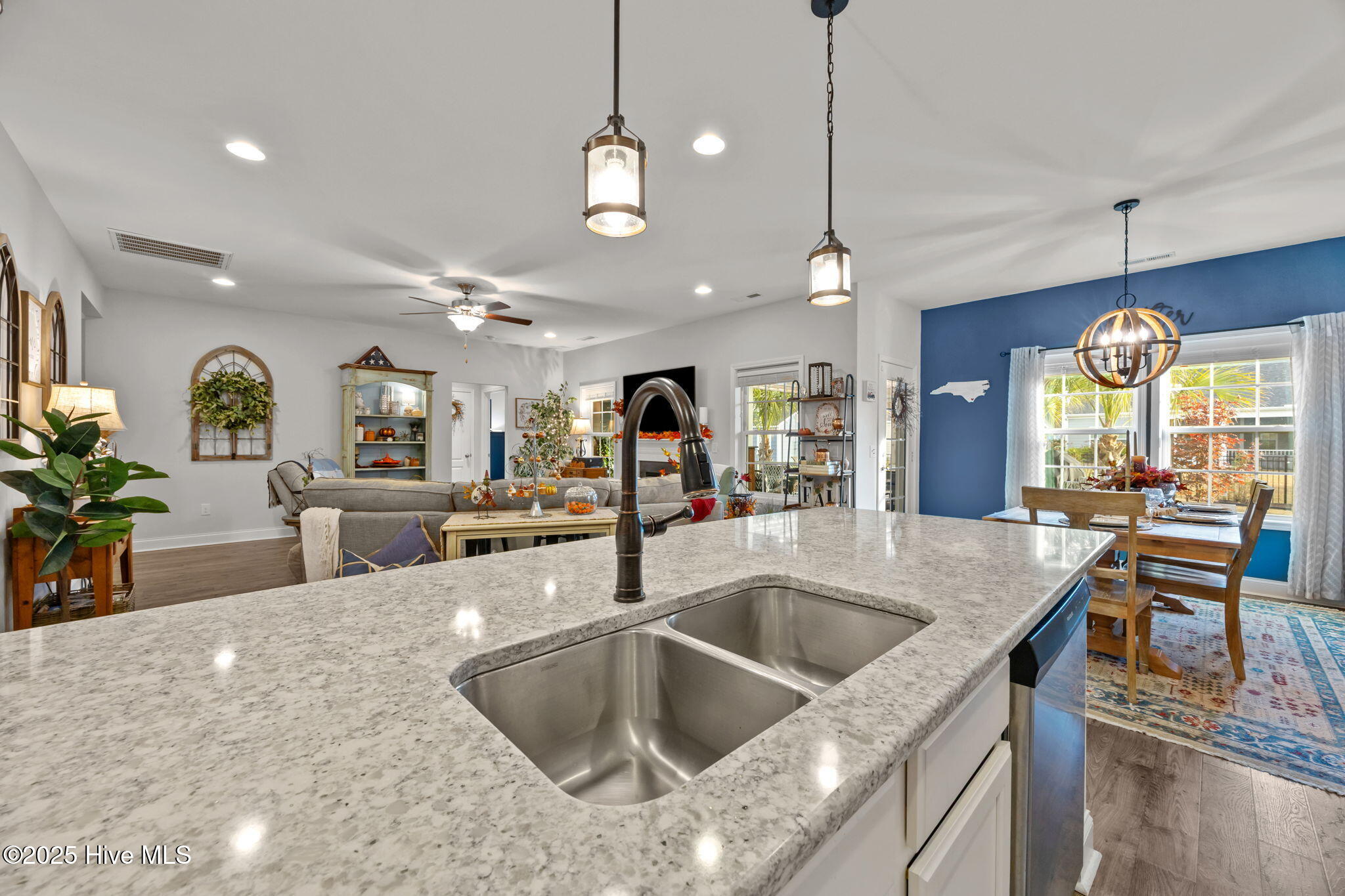 5229 Nat'l Gdn Trail Winnabow, NC 28479 - Photo 34 of 50 Kitchen