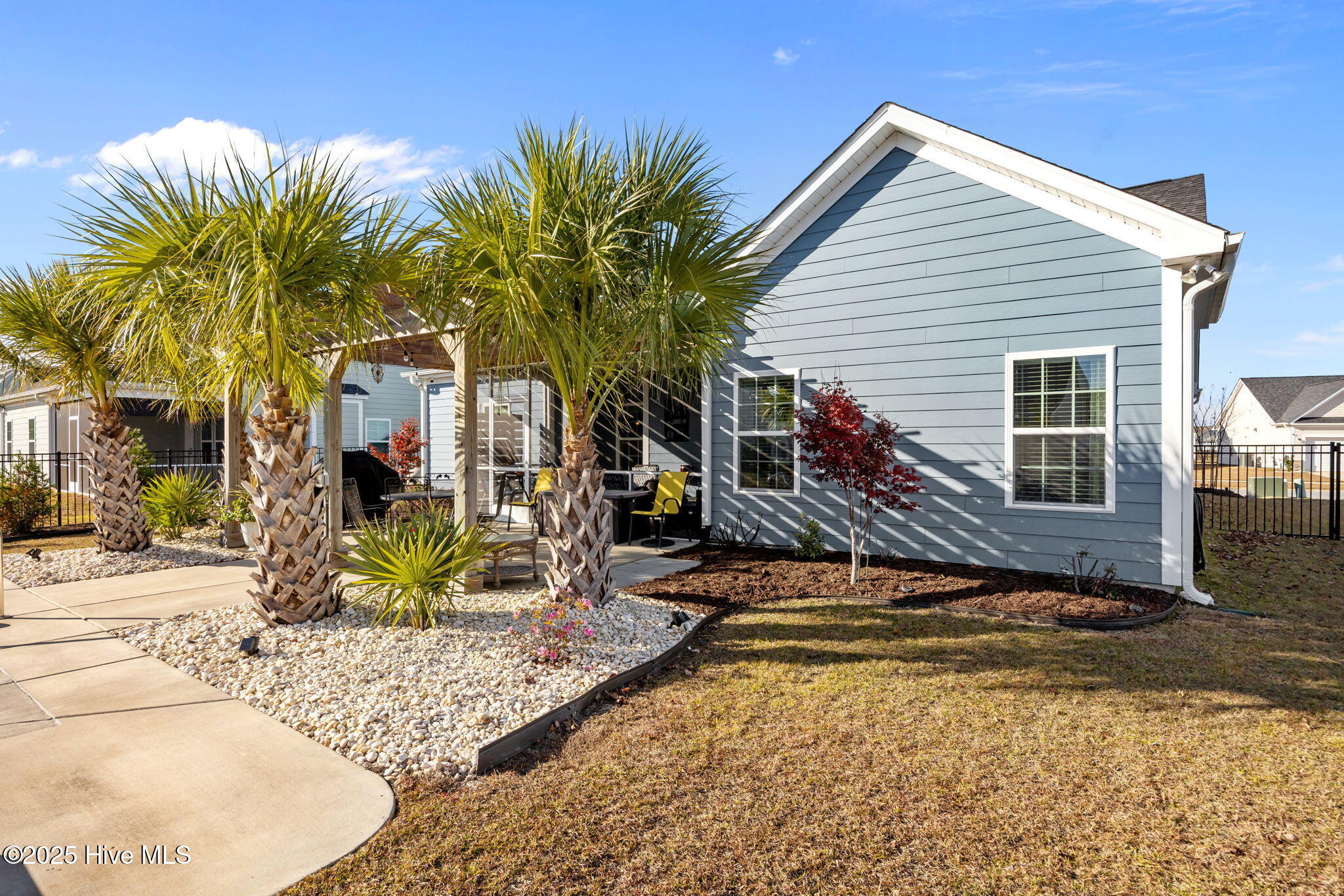 5229 Nat'l Gdn Trail Winnabow, NC 28479 - Photo 7 of 50 Back Left