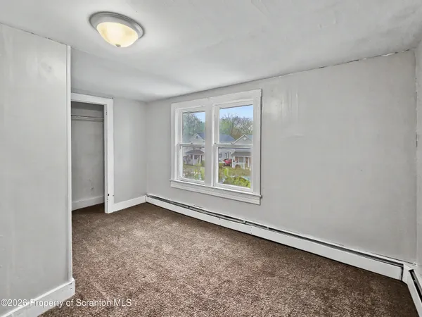 $1,400 | 109 1/2 Penn Street, Kingston, PA 18704