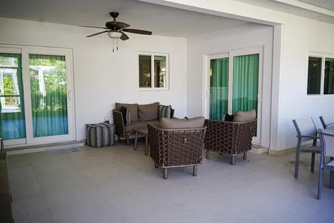 $850,000 | 1017 Lincoln Street, Hollywood, FL 33019