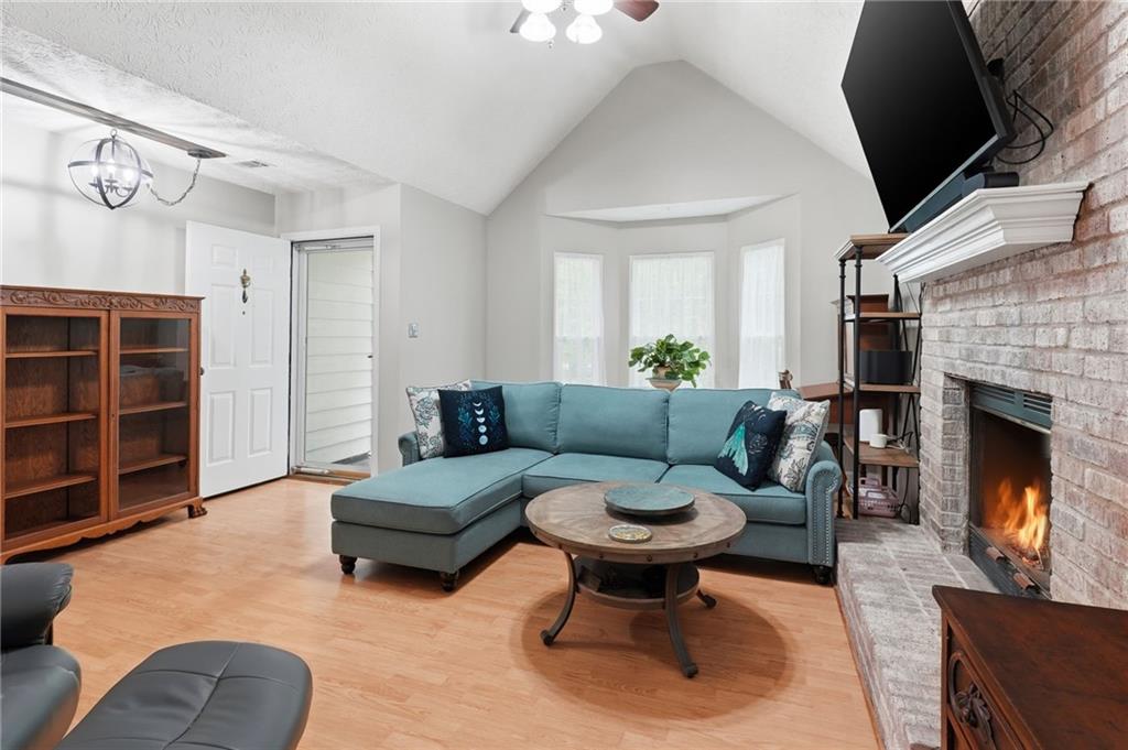 145 Priscilla Way Newnan, GA 30265 - Photo 12 of 41