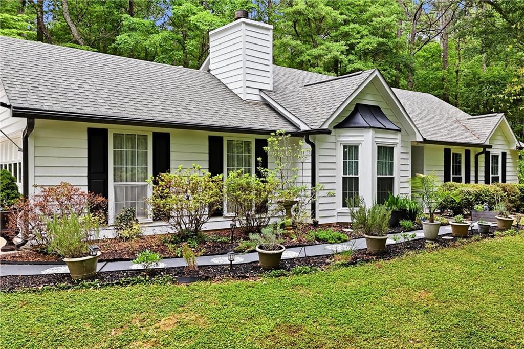 145 Priscilla Way Newnan, GA 30265 - Photo 2 of 41