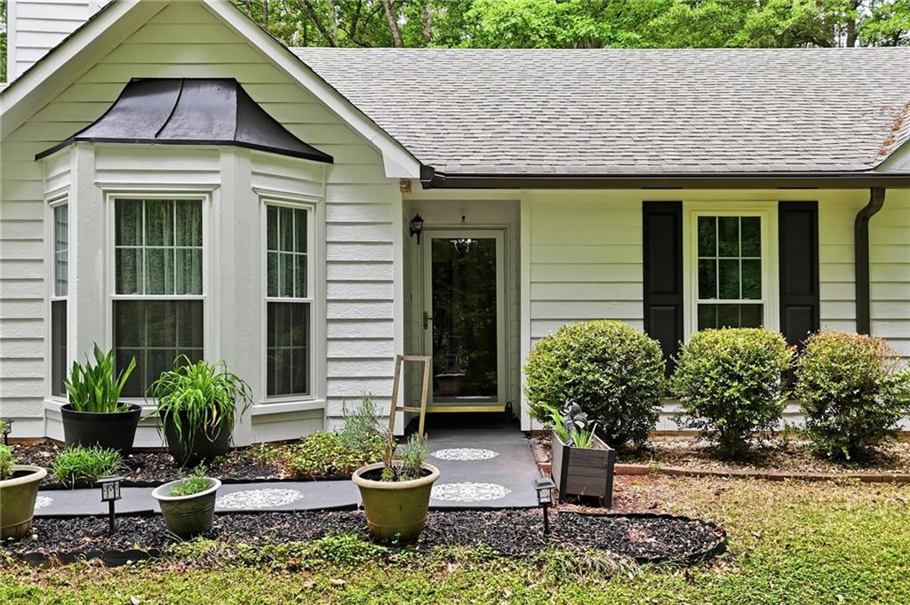 145 Priscilla Way Newnan, GA 30265 - Photo 3 of 41