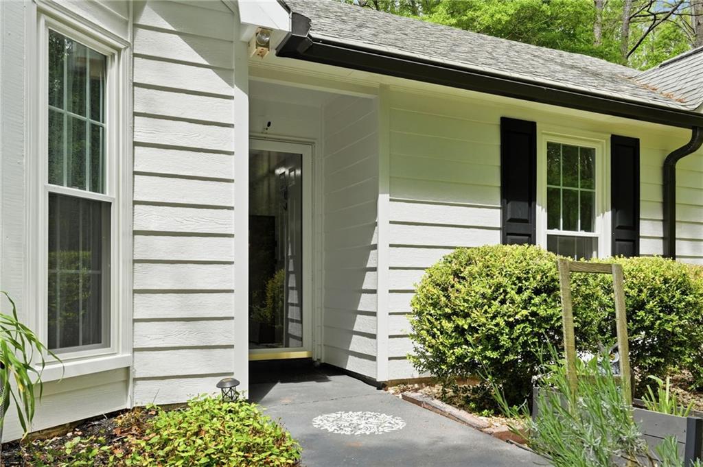 145 Priscilla Way Newnan, GA 30265 - Photo 7 of 41