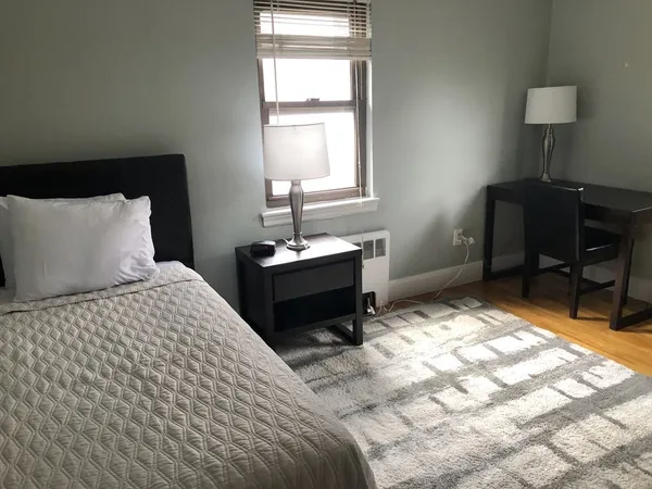 $4,400 | 9 Reservoir Road, Unit 2, Brookline, MA 02467