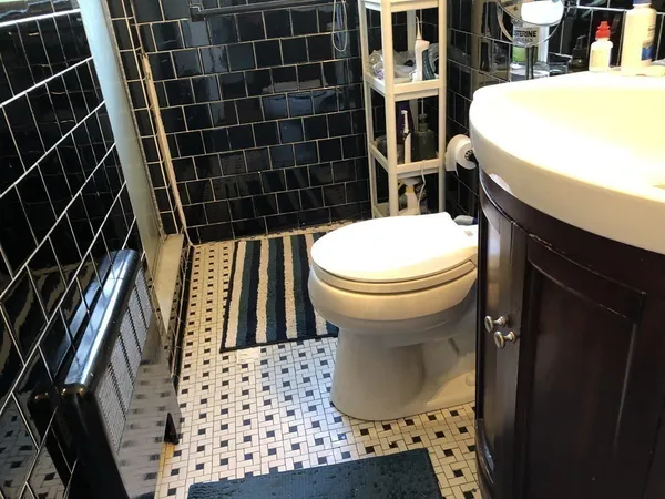 $4,400 | 9 Reservoir Road, Unit 2, Brookline, MA 02467