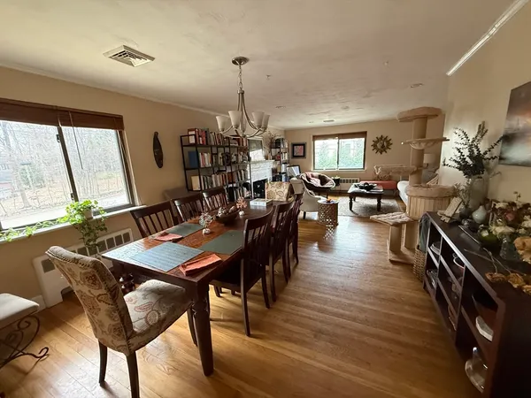 $4,400 | 9 Reservoir Road, Unit 2, Brookline, MA 02467