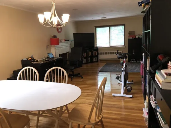 $4,400 | 9 Reservoir Road, Unit 2, Brookline, MA 02467