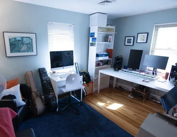 $4,400 | 9 Reservoir Road, Unit 2, Brookline, MA 02467