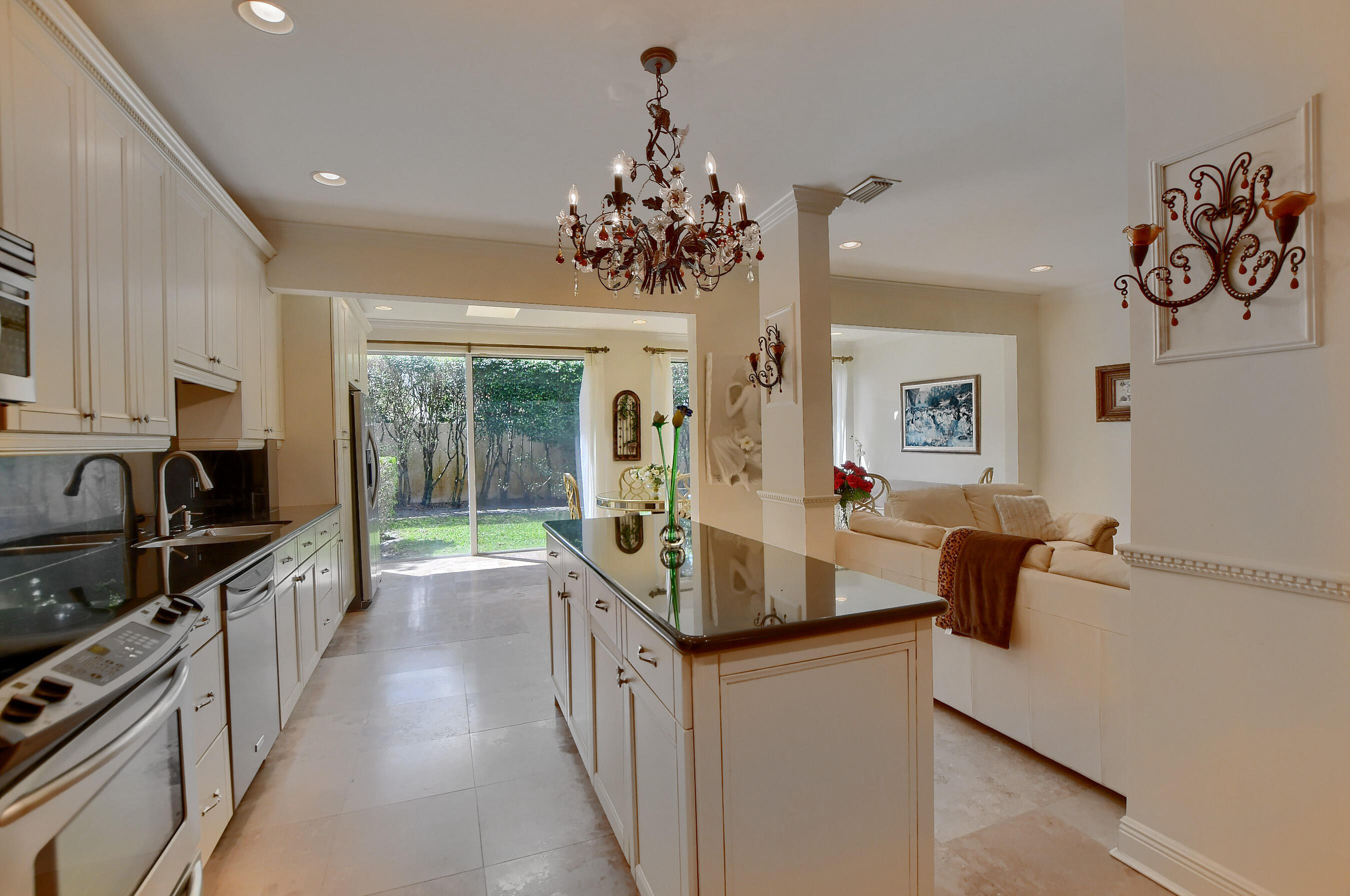 6744 Via Regina Boca Raton, FL 33433 - Photo 19 of 49 21_ebf_3328-hdr(5)
