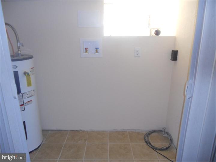 4550 Fernhill Road Philadelphia, PA 19144 - Photo 14 of 25 Laundry Room