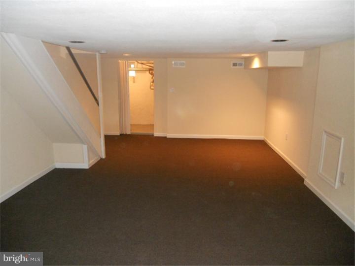4550 Fernhill Road Philadelphia, PA 19144 - Photo 15 of 25 Basement - Finished