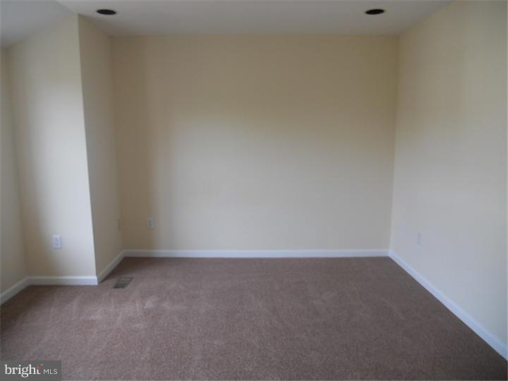4550 Fernhill Road Philadelphia, PA 19144 - Photo 19 of 25 Bedroom - Main