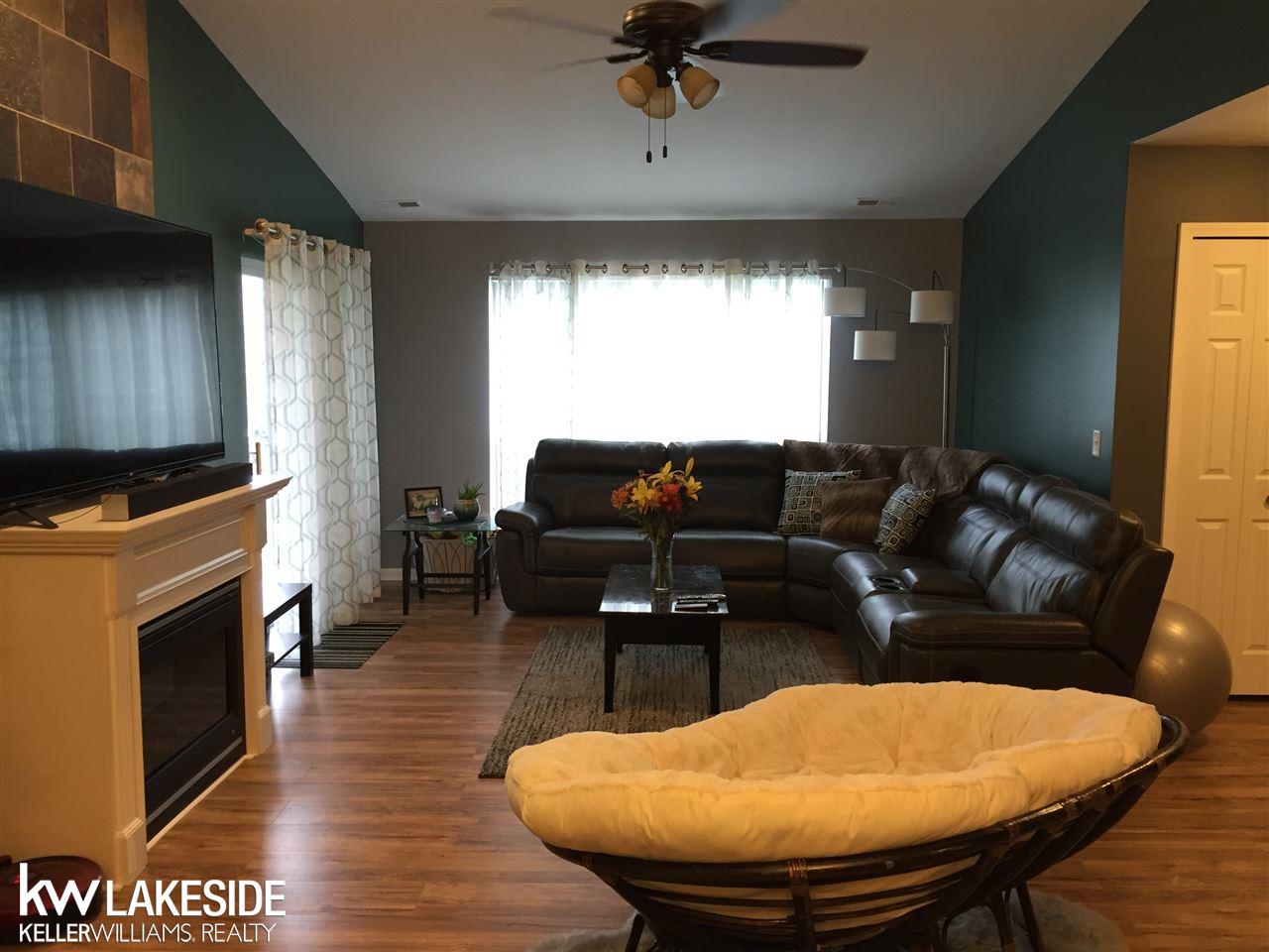 45601 Heather Ridge Drive, Unit 161 Macomb, MI 48044 - Photo 5 of 13 Gallery Image 5