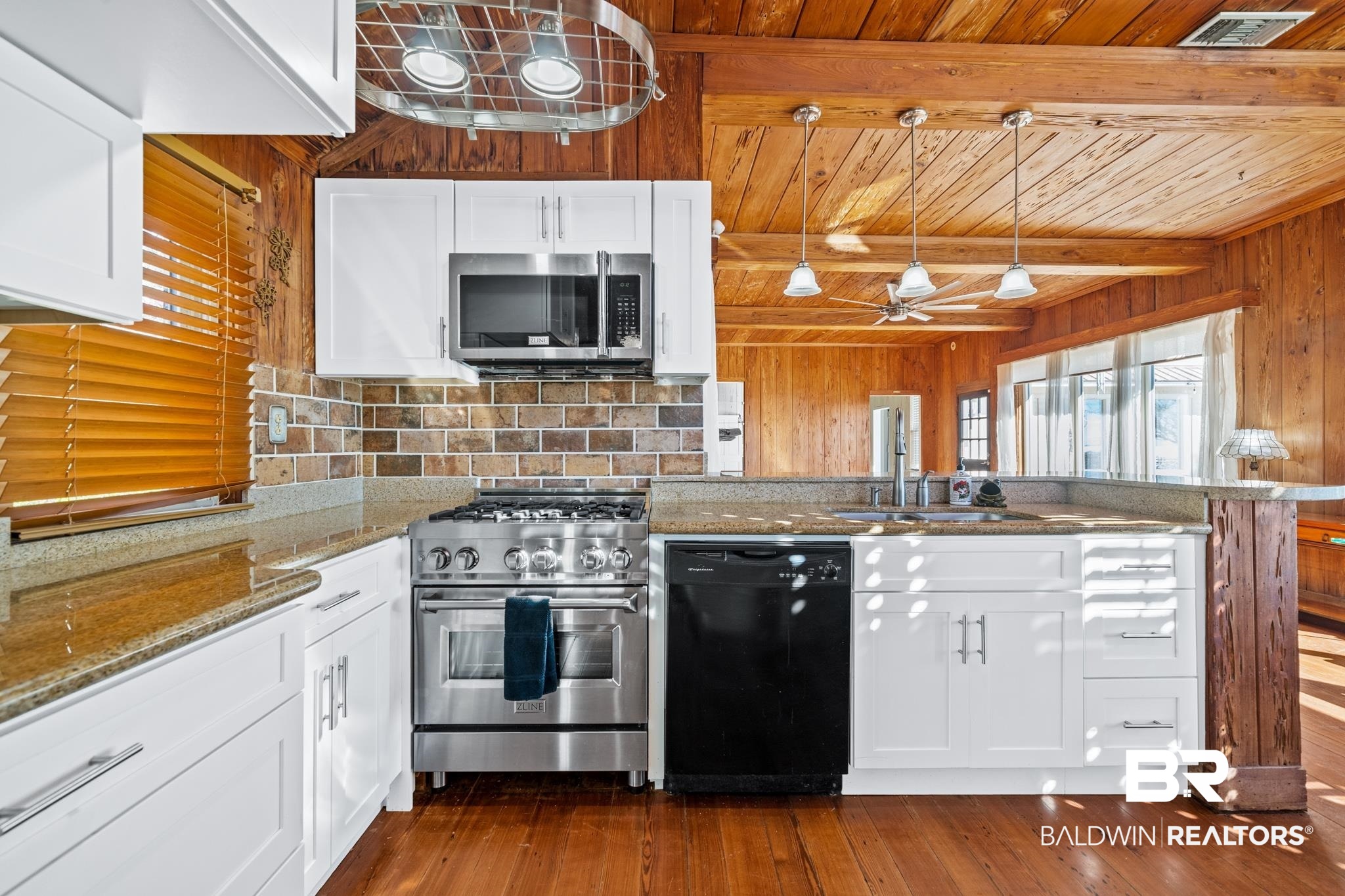 4149 Bayfront Road Mobile, AL 36605 - Photo 11 of 44