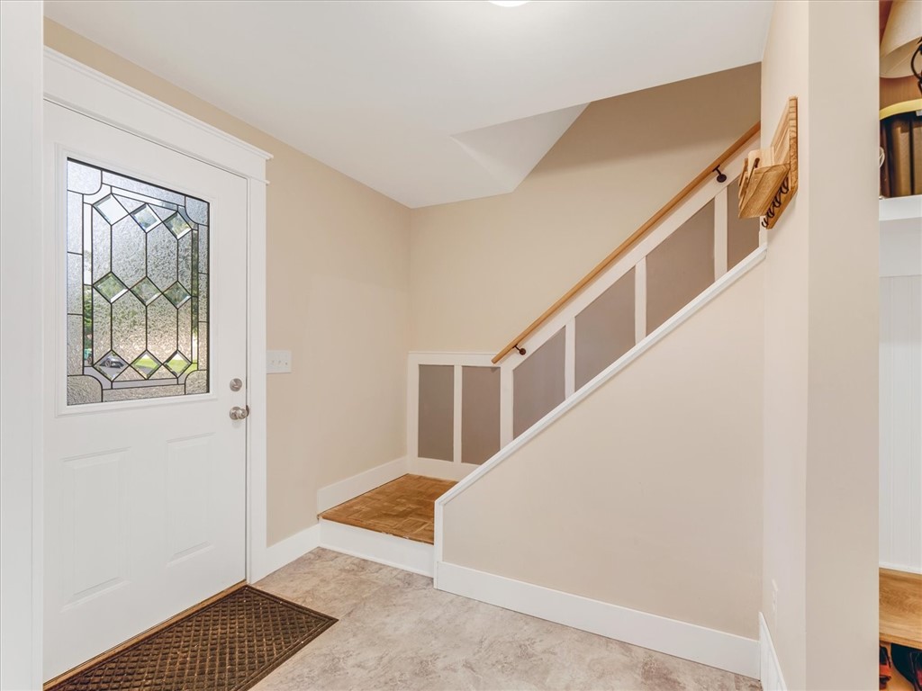 930 Garden Lane Webster, NY 14580 - Photo 17 of 26