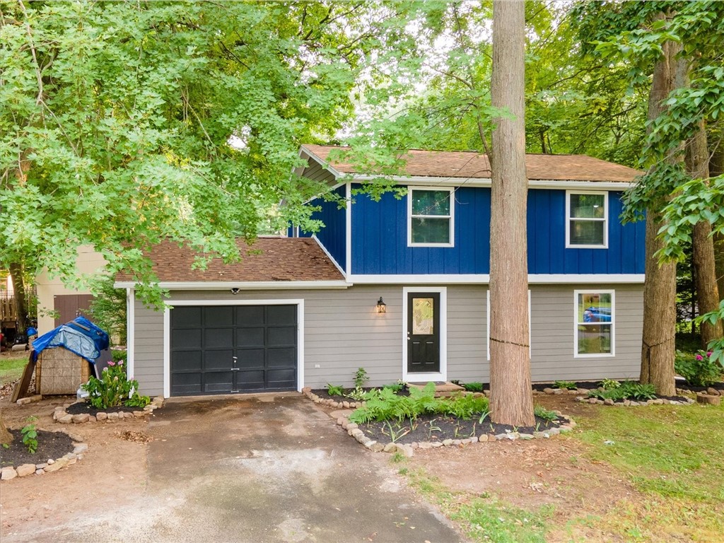 930 Garden Lane Webster, NY 14580 - Photo 2 of 26