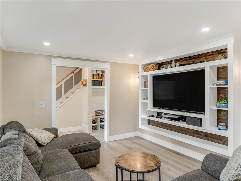 930 Garden Lane Webster, NY 14580 - Photo 7 of 26