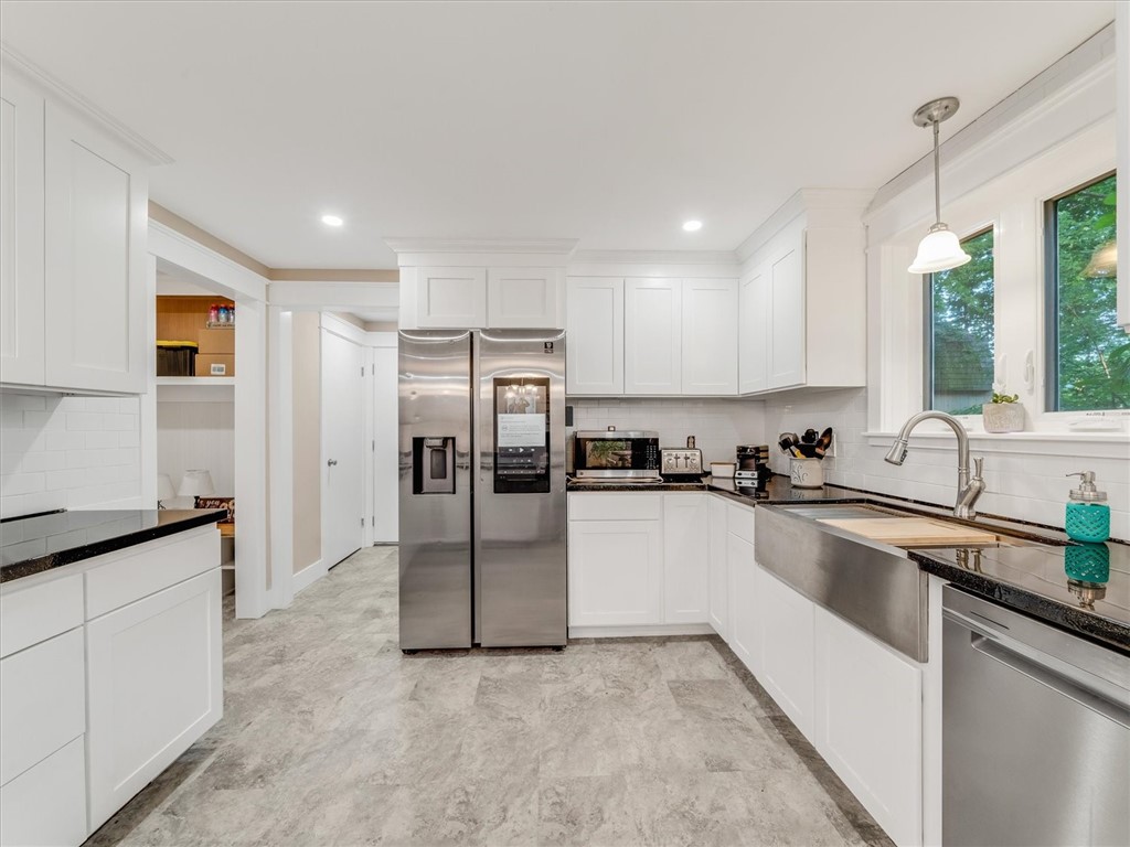 930 Garden Lane Webster, NY 14580 - Photo 9 of 26