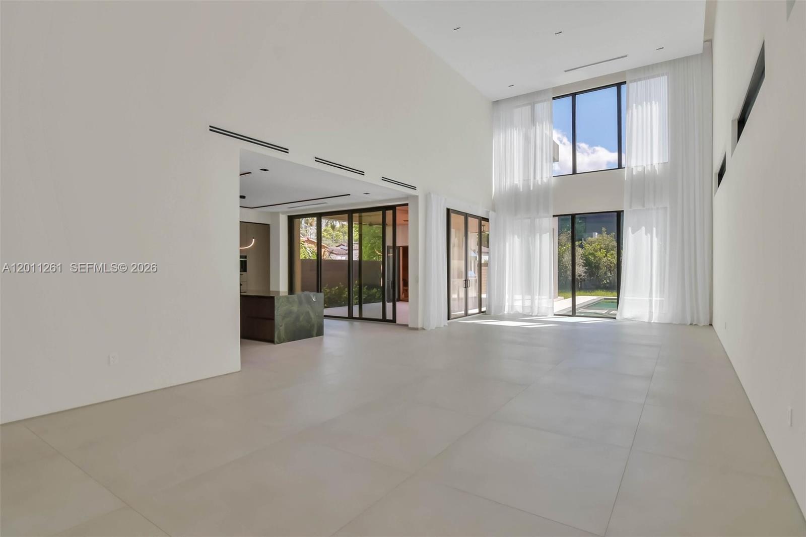 135 Southwest 29th Road Miami, FL 33129 - Photo 7 of 74