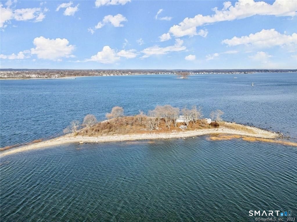 Betts Island Norwalk, CT 06854 - Photo 2 of 7 a view of an ocean and beach