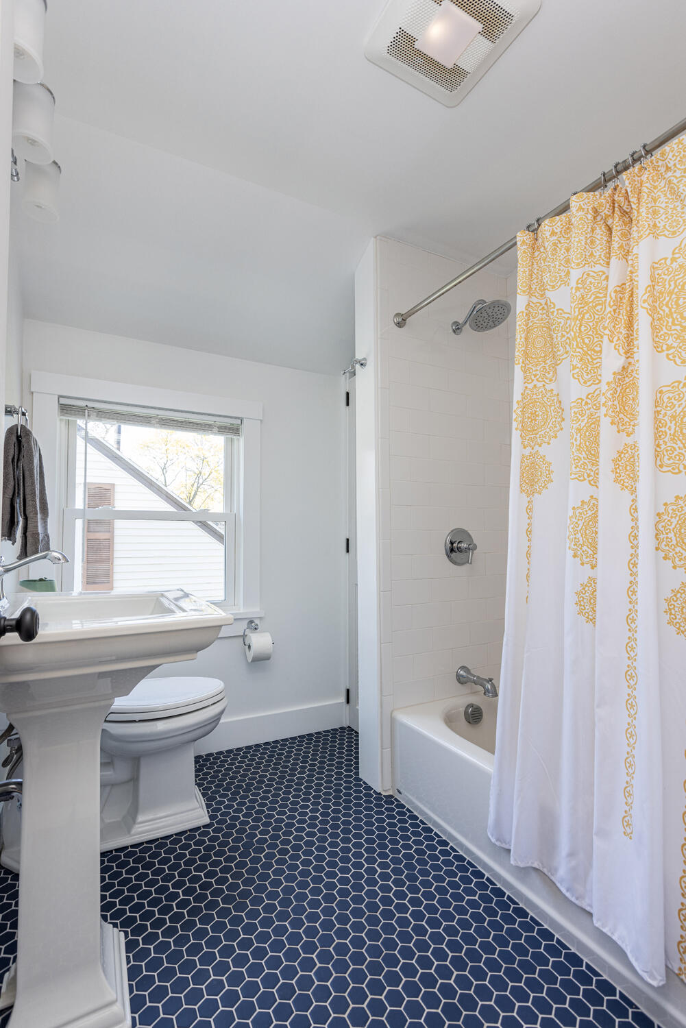 25 Gleckler Road Portland, ME 04103 - Photo 28 of 45 Second Level Bath-2