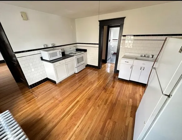 $2,200 | 21 Luther Street, Unit 21, Chicopee, MA 01013