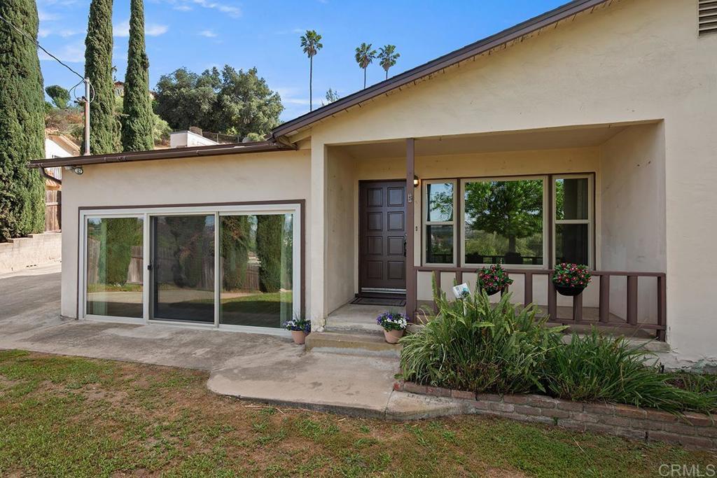 1071 Washington Heights Road El Cajon, CA 92019 - Photo 3 of 65