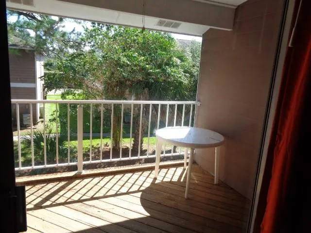 $2,300 | 2425 Oxford Place, Unit 113, Gretna, LA 70056