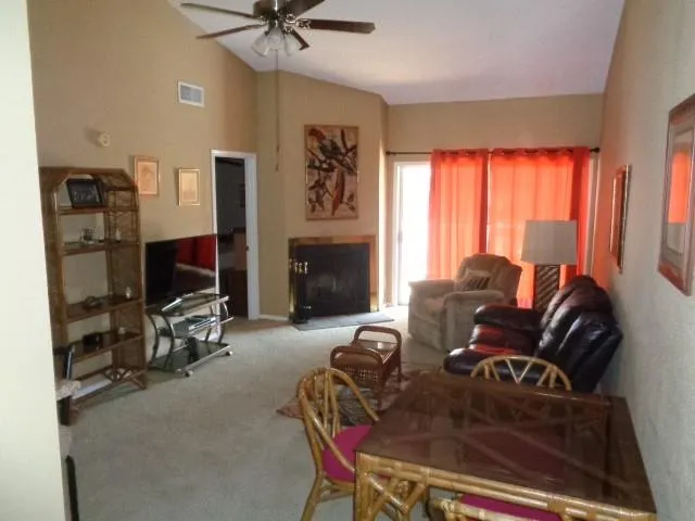 $2,300 | 2425 Oxford Place, Unit 113, Gretna, LA 70056